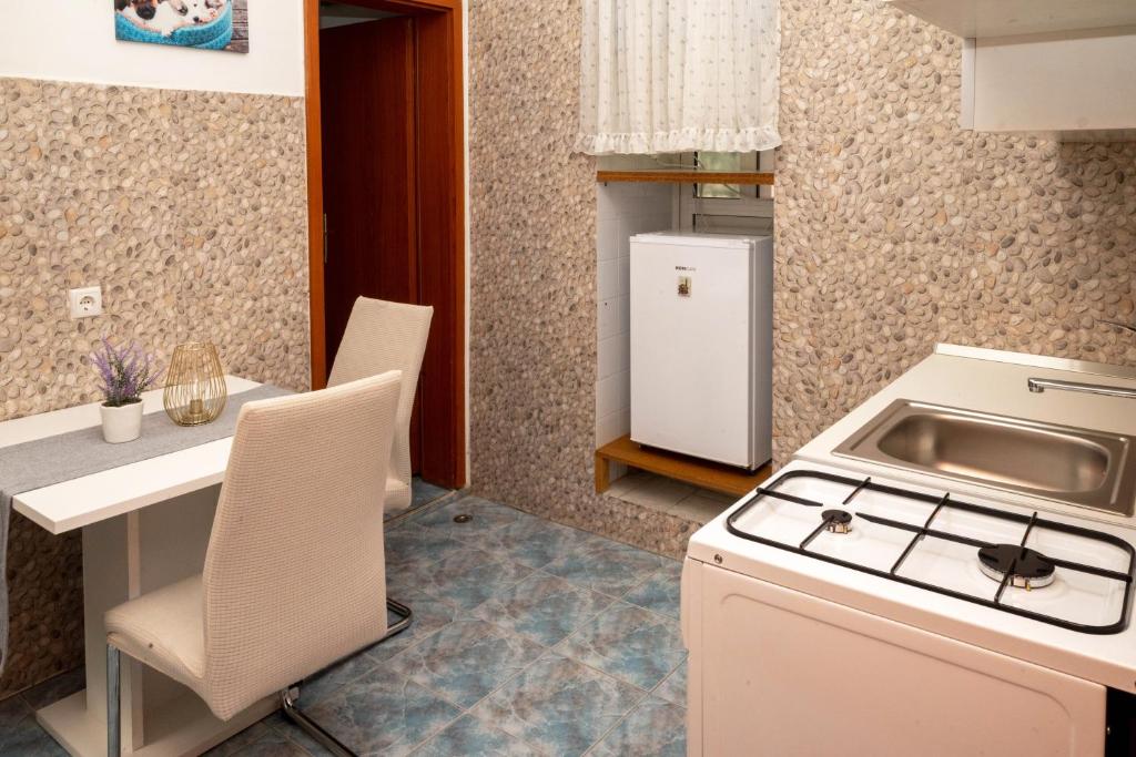 Guest house Ivona - 17