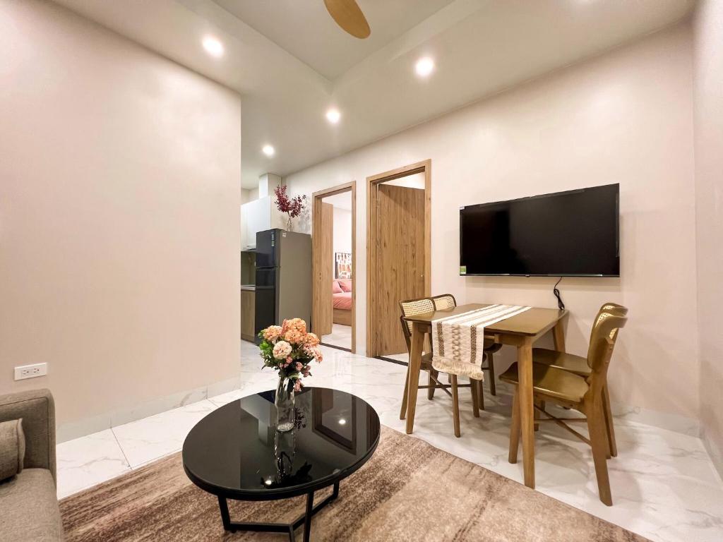 Μια τηλεόραση ή/και κέντρο ψυχαγωγίας στο NINE HOUSING 279 Doi Can