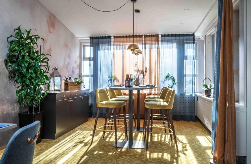 Posezení v ubytování Thon Partner Hotel Dockyard