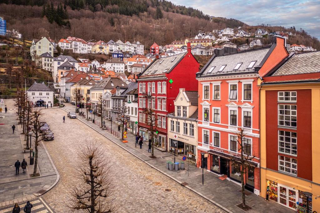 a view of a city with buildings and a street at Allmenningen Apartments in Bergen