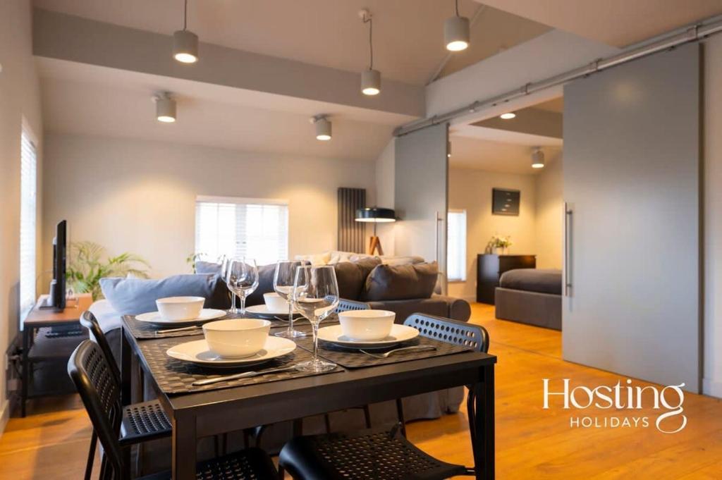 Stylish Luxury Apartment in The Centre of Henley