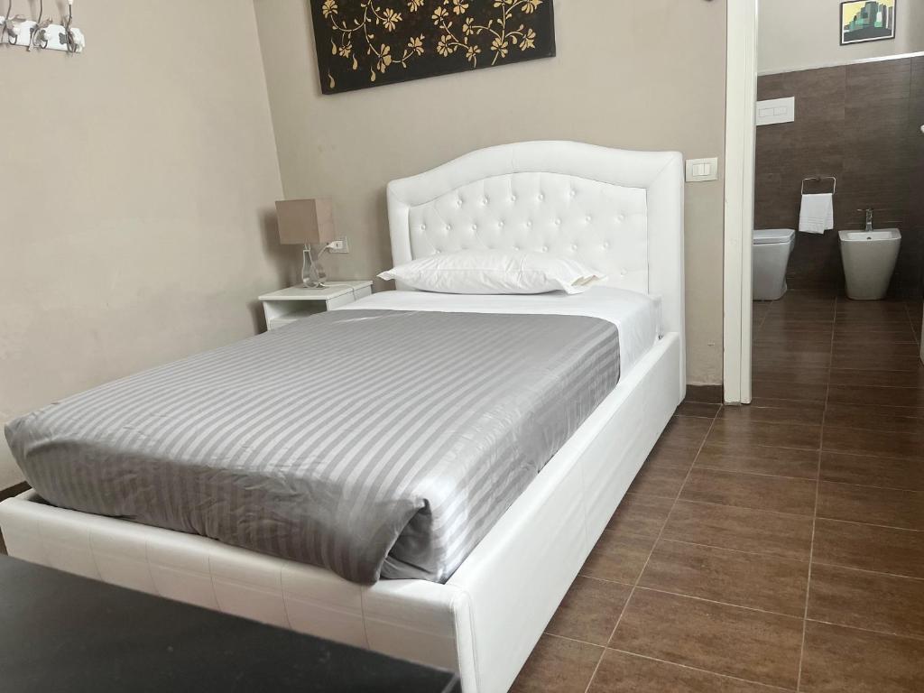 Residenza Segrate Centro Novegro near LINATE Airport - Single Room