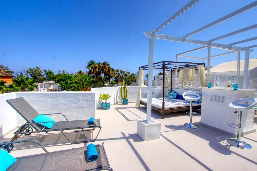 Fotografie z fotogalerie ubytování 1094 modern duplex penthouse on the beach v destinaci Marbella