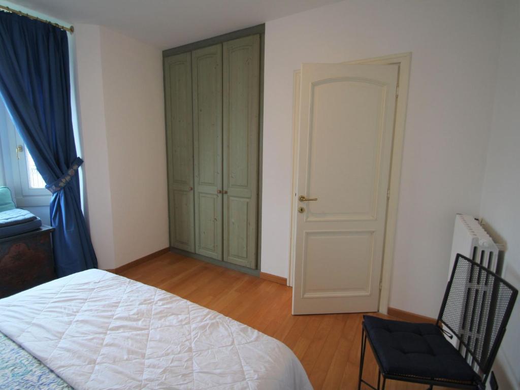 Posteľ alebo postele v izbe v ubytovaní Apartment Punta Borromea by Interhome