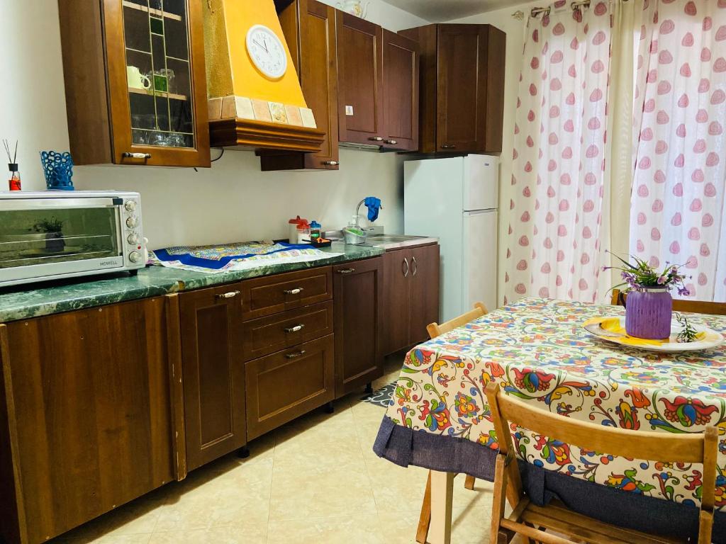 Kuchyňa alebo kuchynka v ubytovaní Casa vacanza Giusi