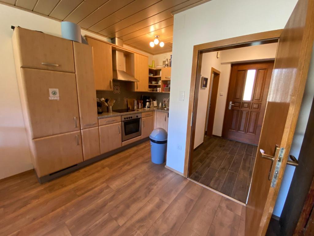 Kuchyň nebo kuchyňský kout v ubytování Seewohnung Weiss