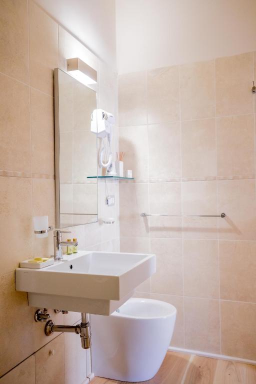 Koupelna v ubytování La Torre Rooms