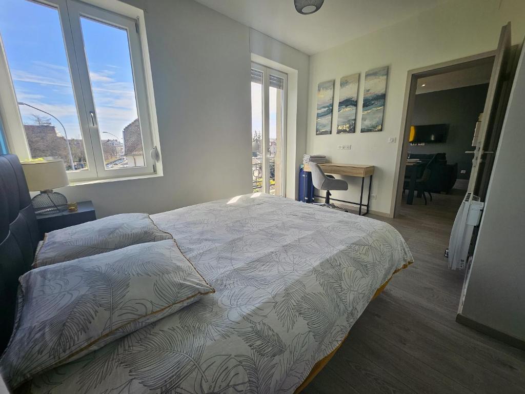 COLMAR - Appartements Deluxe - Lumineux - Stationnement Gratuit et Facile dans la rue - Appartamento Con Balcone