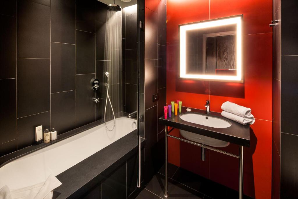 Glam Milano - Resim 32