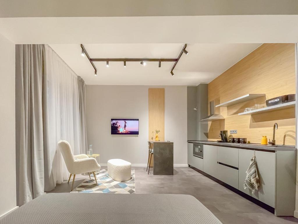 Luxury Apartment in City Center near NDK