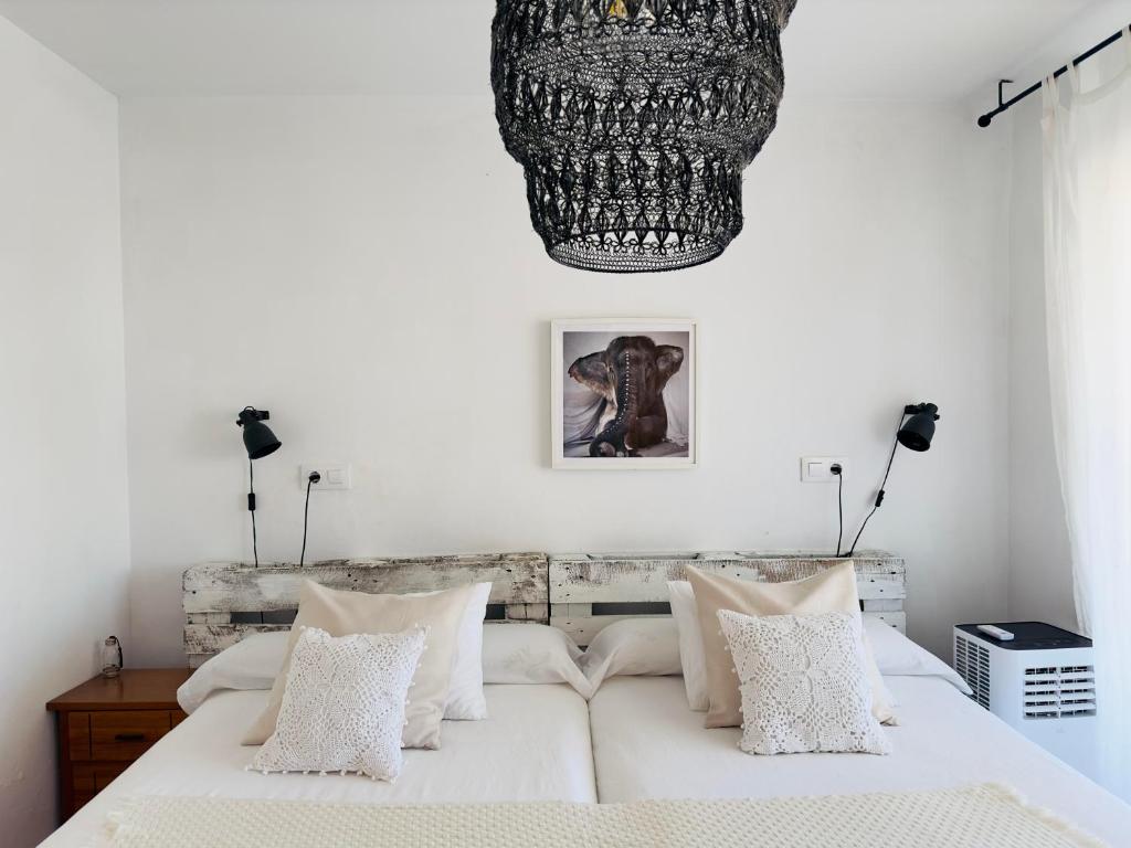 Posteľ alebo postele v izbe v ubytovaní Charming & cosy beach apartment