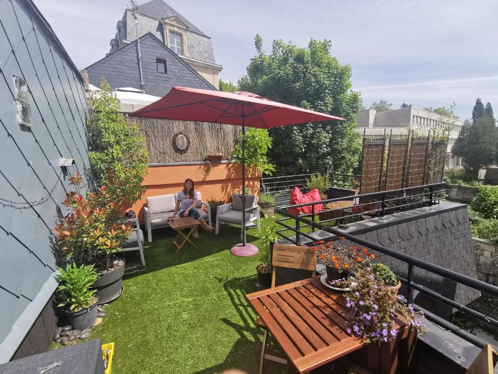 Billede fra billedgalleriet på Treehouse - Funky home - Terrasse sur le toit - Mezzanine - full appartment i Rouen