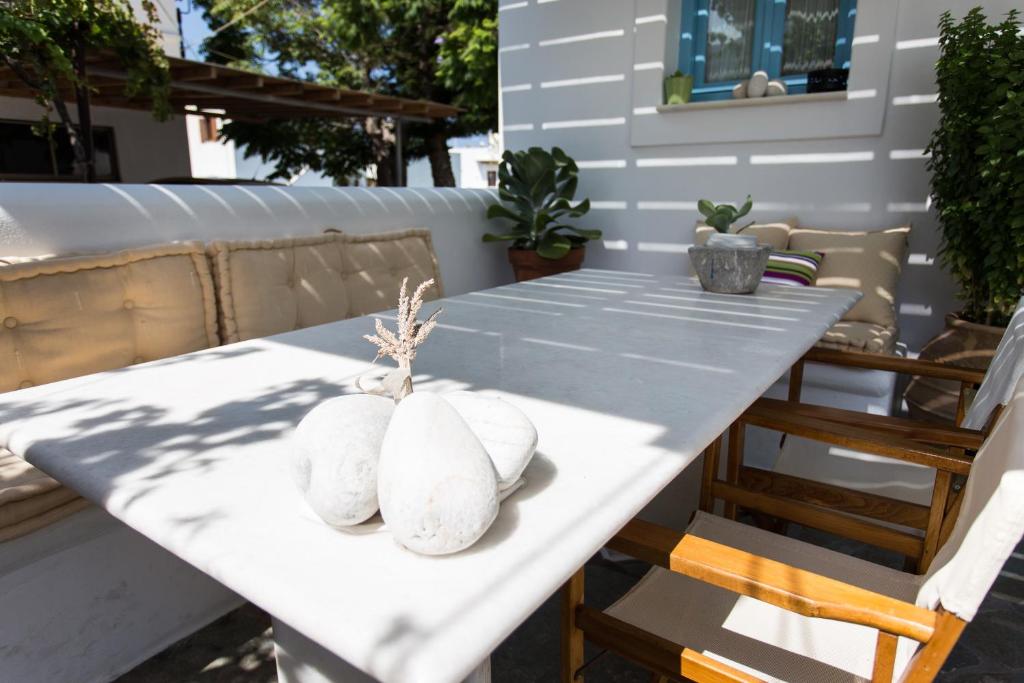 Patio alebo iná vonkajšia časť ubytovania Rodia Studios & Apartments