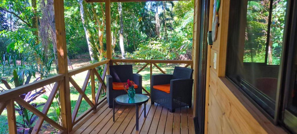 Zahrada ubytování Cabinas Costa Tropicana