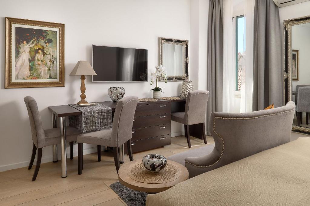TV a/nebo společenská místnost v ubytování Apartments Studios 81