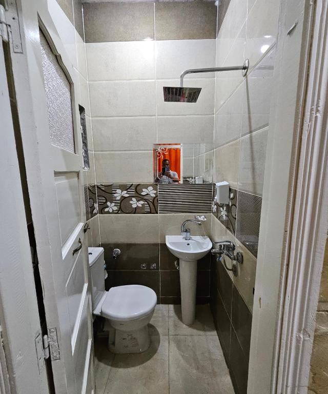 Bagno di ABU Guest House