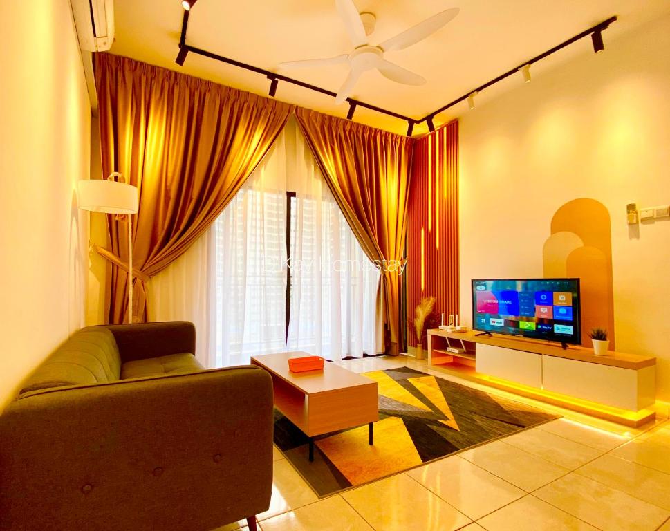 Televízia a/alebo spoločenská miestnosť v ubytovaní Youth City 2 Bedroom Pool View by DKAY in Nilai