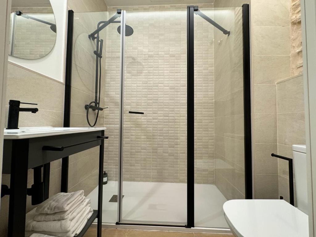 Redes Royale Apartments by Misterhost - 14