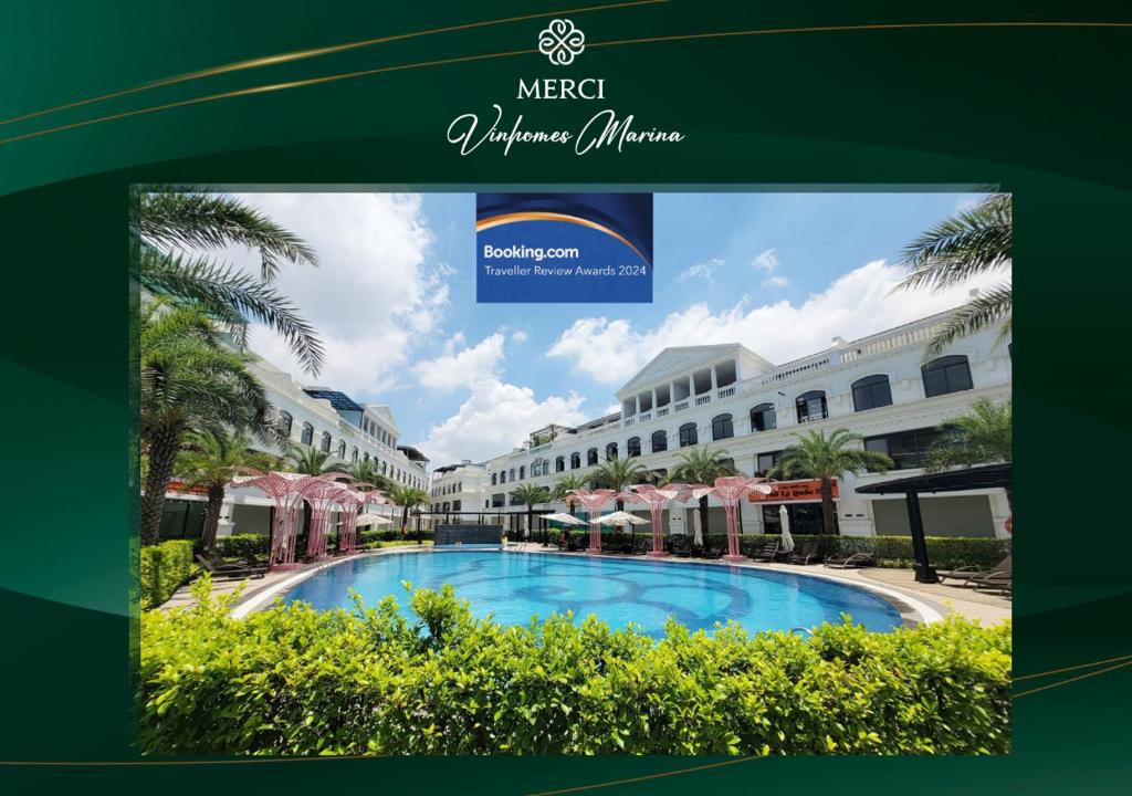 בריכת השחייה שנמצאת ב-Chuỗi căn hộ Merci Apartment & Homestay - Vinhomes Marina Hai Phong או באזור