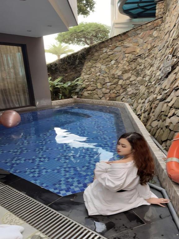 ハロンにあるVilla 8 bedroom beverly Hill Trung tâm Bãi Cháyのギャラリーの写真