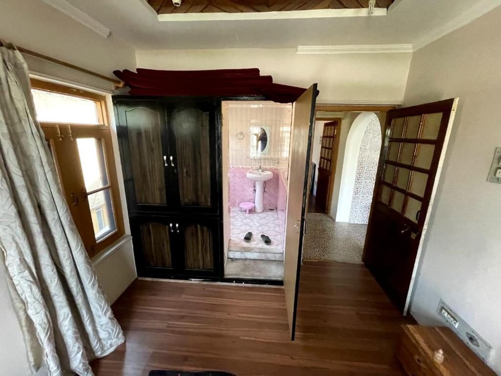 Fotografie z fotogalerie ubytování New Aashiyana Homestay v destinaci Baghwānpur