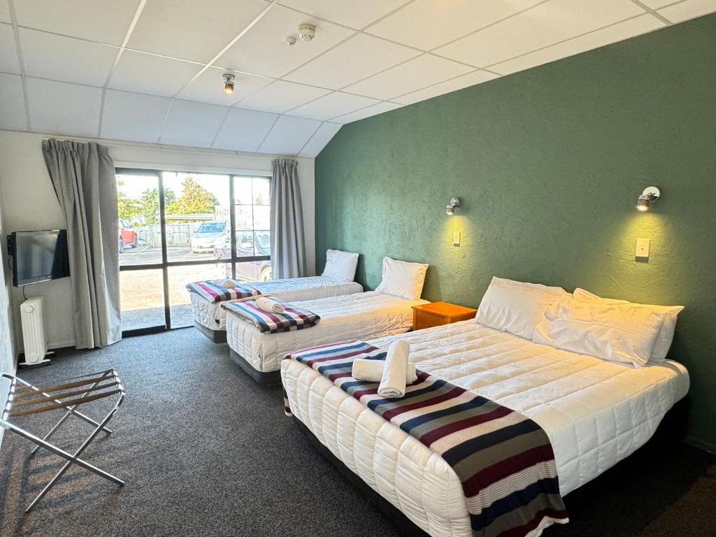 Oakwood Manor Motor Lodge - Resim 20