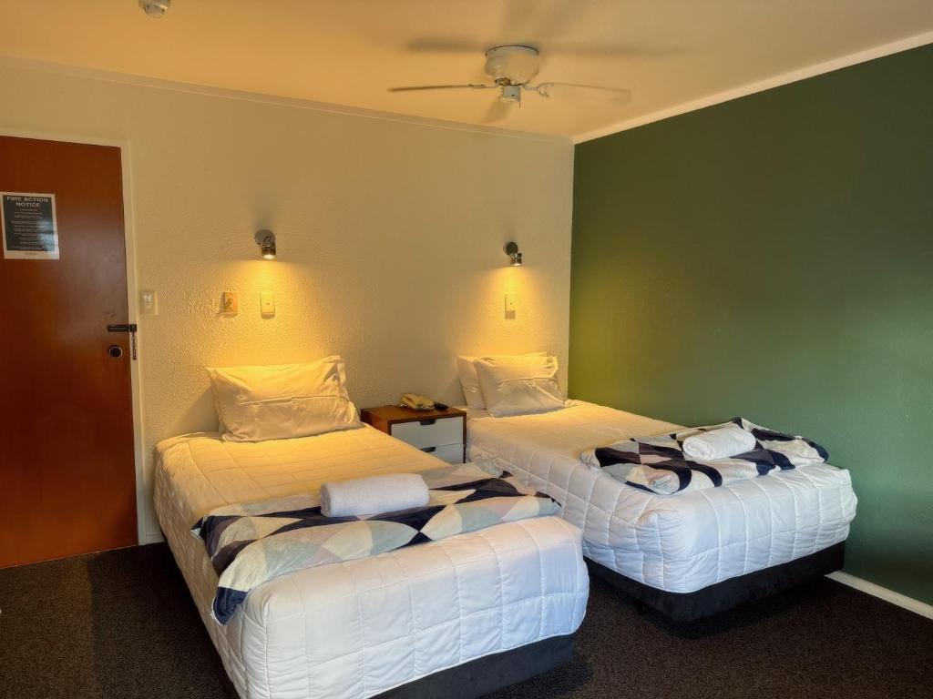 Oakwood Manor Motor Lodge - Resim 25