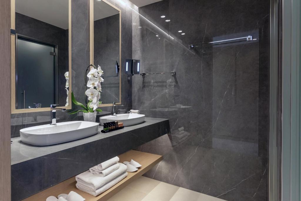 Ammoa Luxury Hotel & Spa Resort - 9