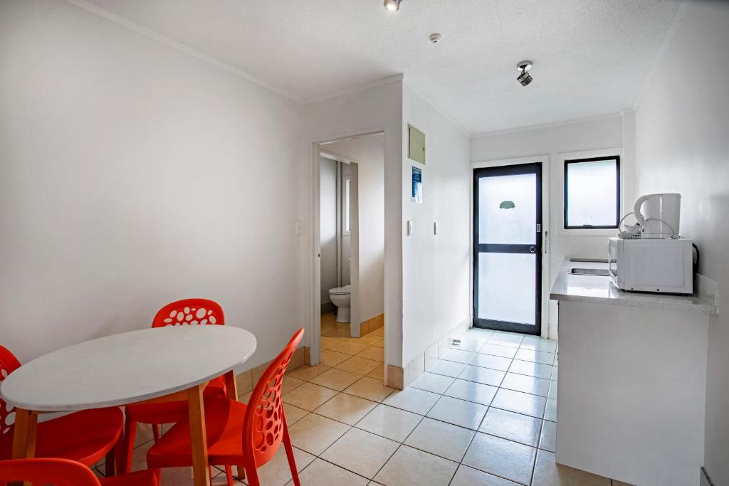 Oakwood Manor Motor Lodge - Resim 34