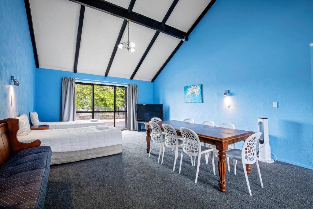 Oakwood Manor Motor Lodge - Resim 41