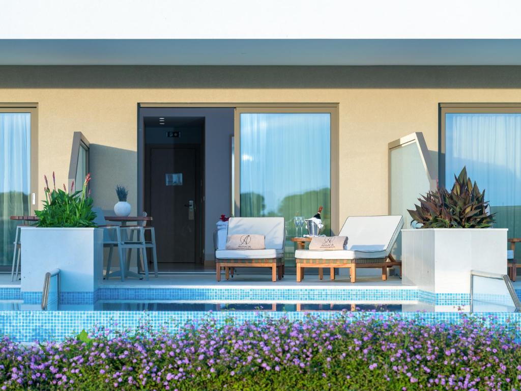 Ammoa Luxury Hotel & Spa Resort - 17