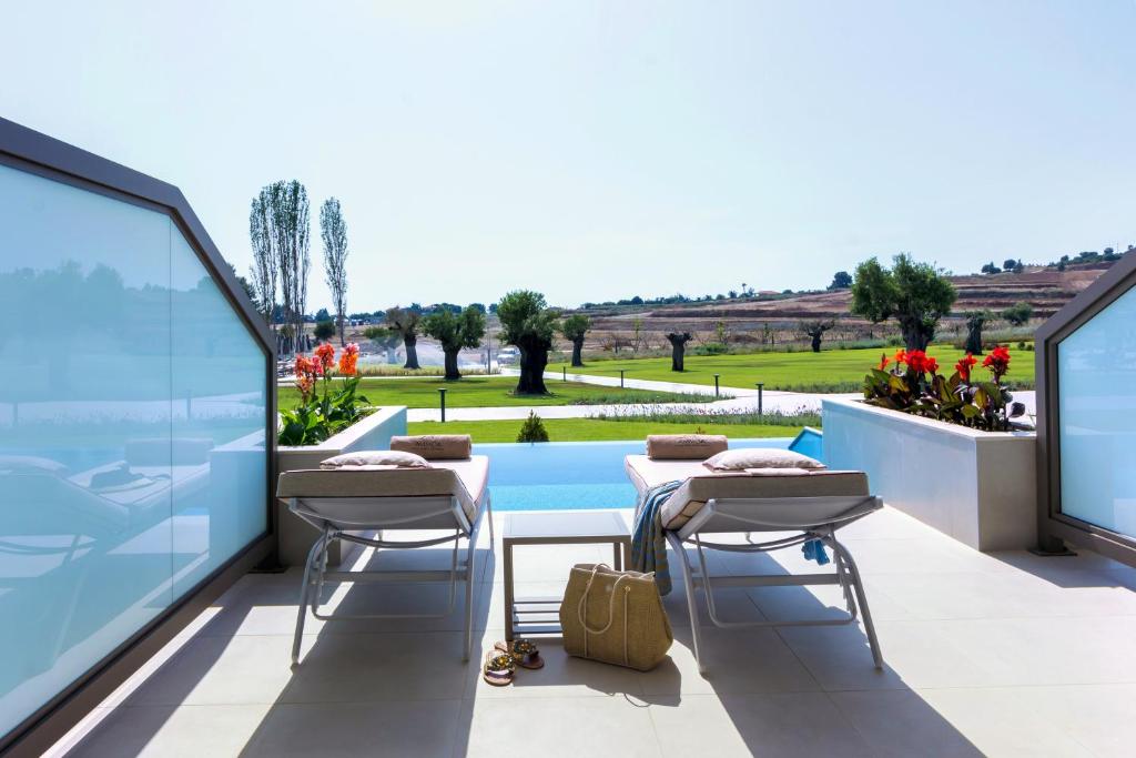 Ammoa Luxury Hotel & Spa Resort - 18