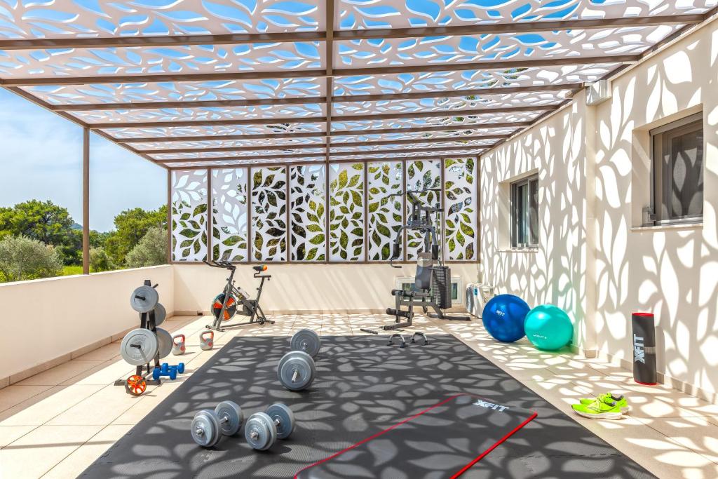 Fitness centrum a/nebo fitness zařízení v ubytování Bella Foresta Villa