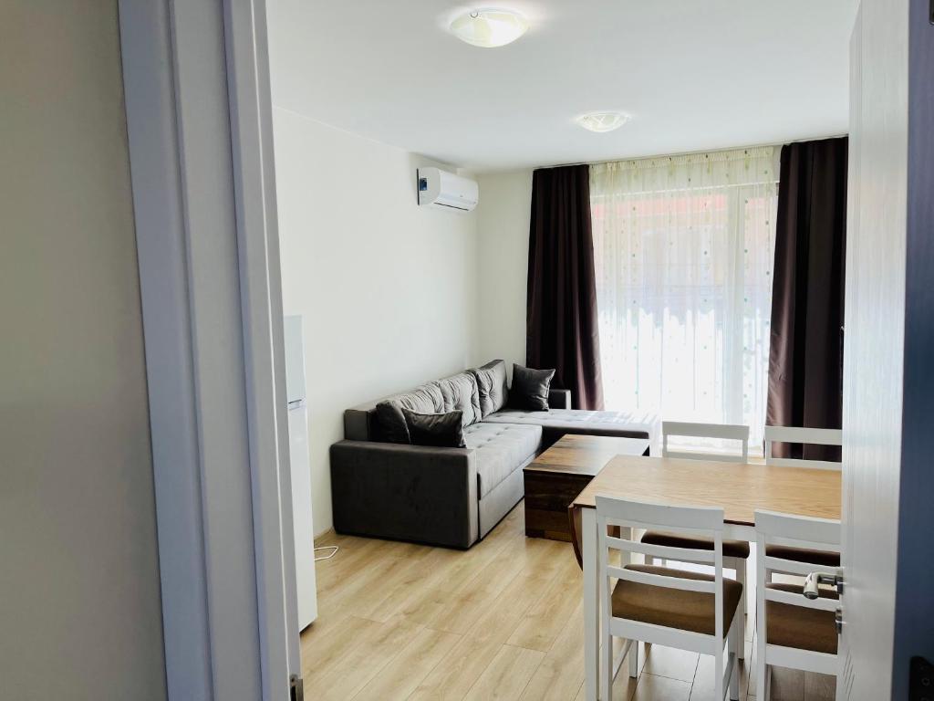 Posezení v ubytování Family Apartments Pomorie 2