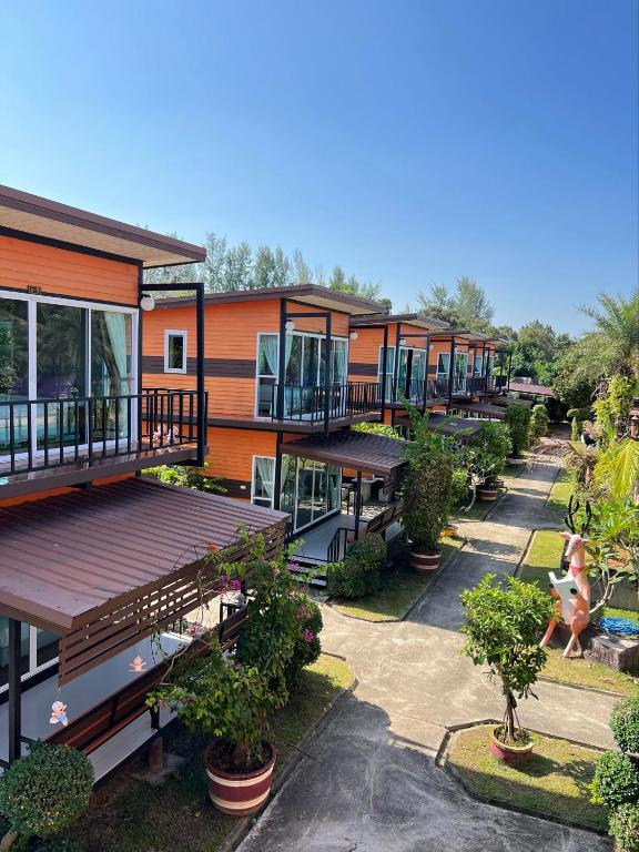 Zahrada ubytování รัตนารีสอร์ท ลันตาน้อย