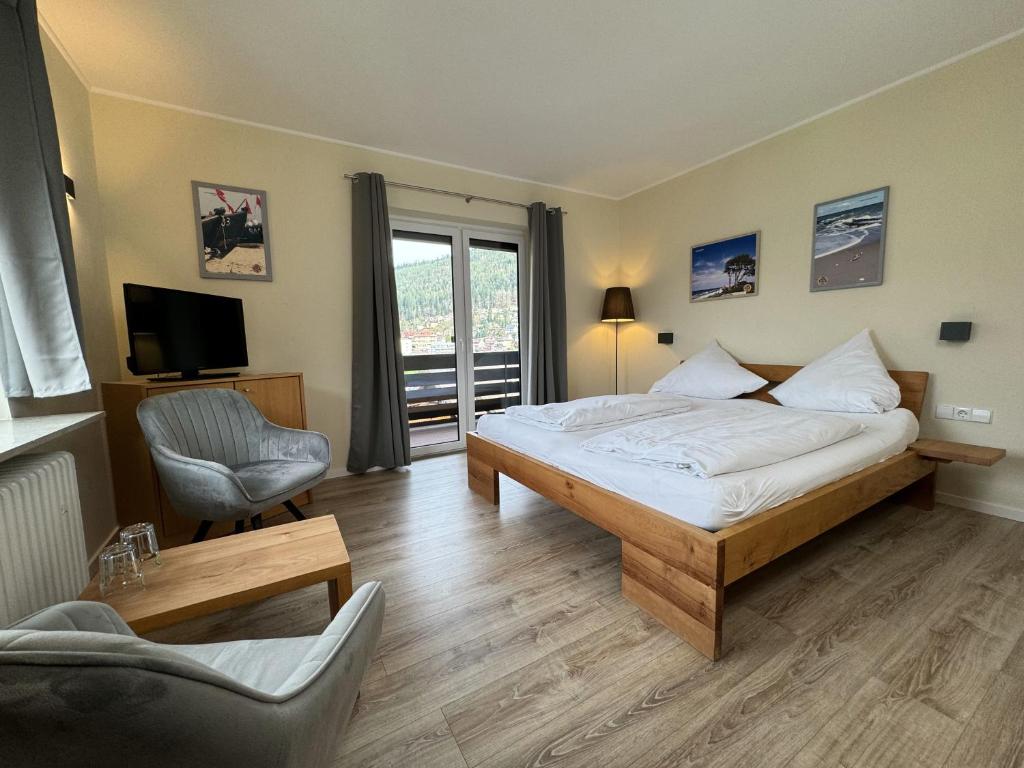 Aparthotel Schwarzwald Panorama - Doppelzimmer Mit Balkon