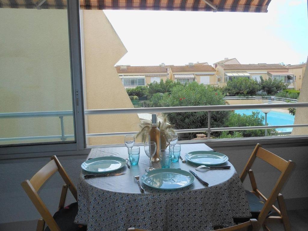 Photo de la galerie de l'établissement APPT 2 PIECES 21M2 + LOGGIA 7M2 REF 4035, à Le Castellas