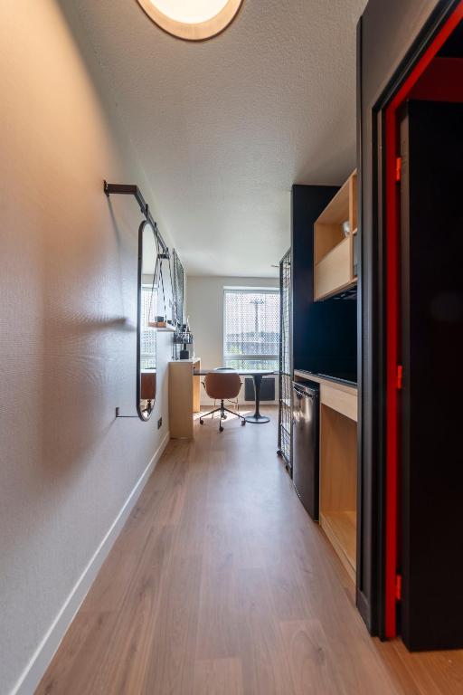 COWOOL TOULOUSE - Resim 19