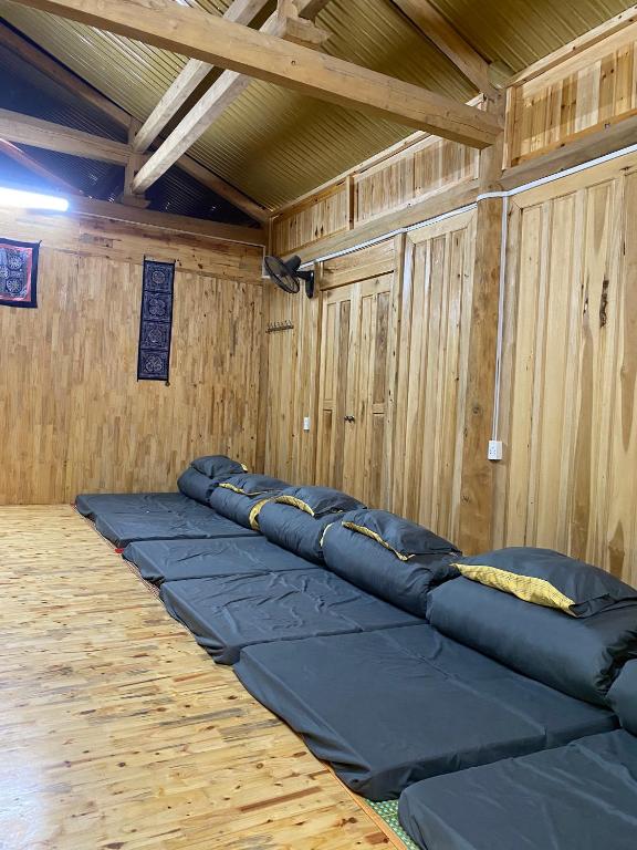 Ha Giang Dìn Homestay Nặm Đăm - 10床混合宿舍房间