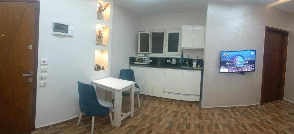Kuchyň nebo kuchyňský kout v ubytování Sadam Luxury apartment