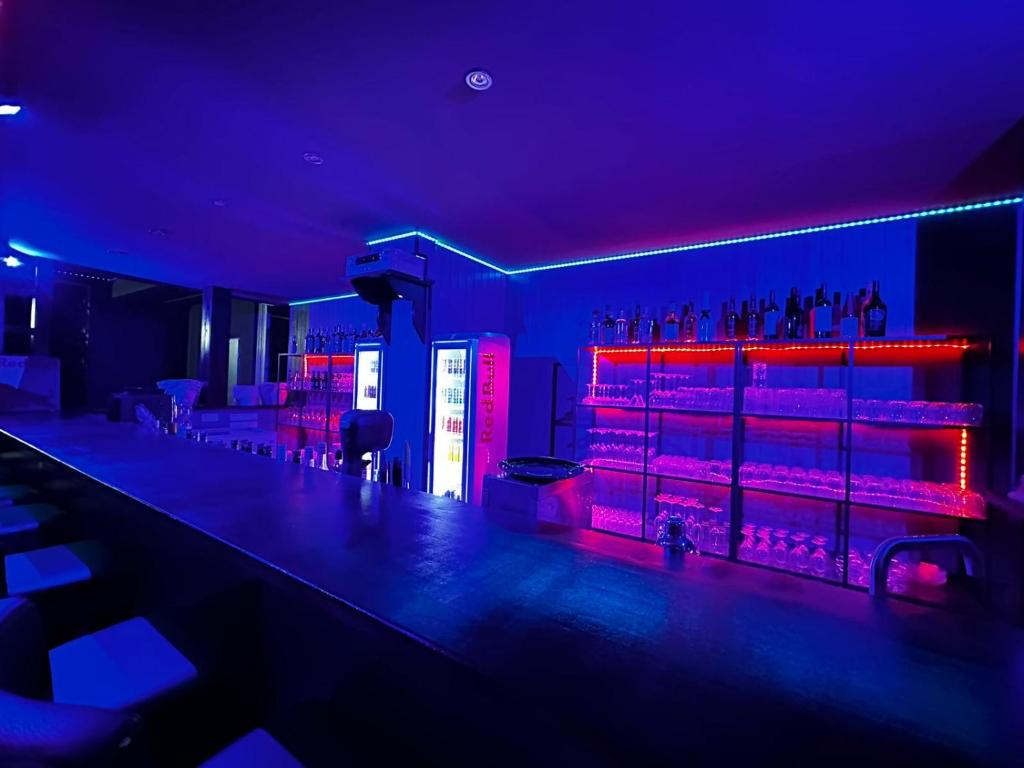 Lounge nebo bar v ubytování Ootel.com