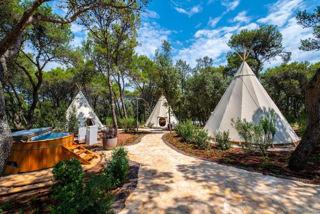 Zahrada ubytování Arena One 99 Glamping