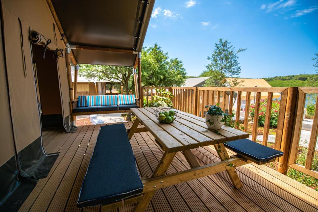 Arena One 99 Glamping - 12