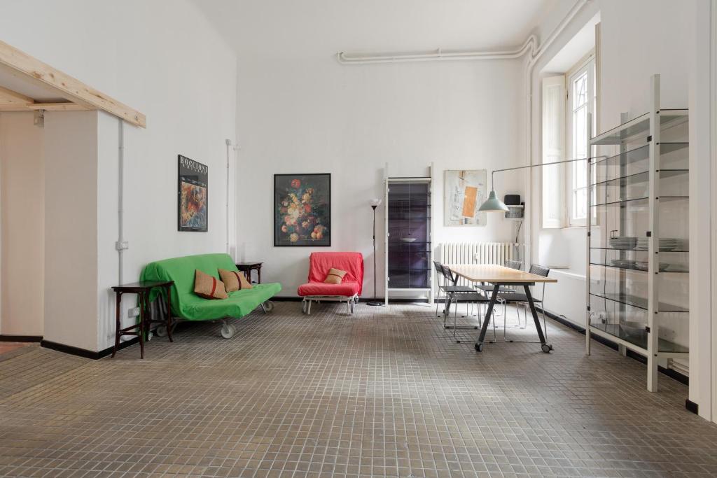 GuestHost - Milan Cadore - Urban Retreat Apartment!
