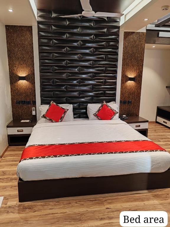 Postel nebo postele na pokoji v ubytování Divan Clarks Inn Goa