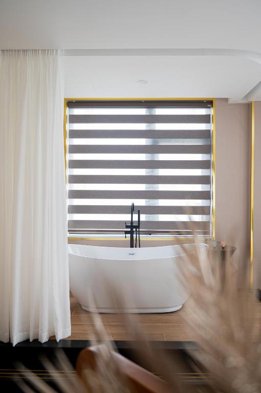 Bố cục PĀMA Boutique Hotel & Bistro