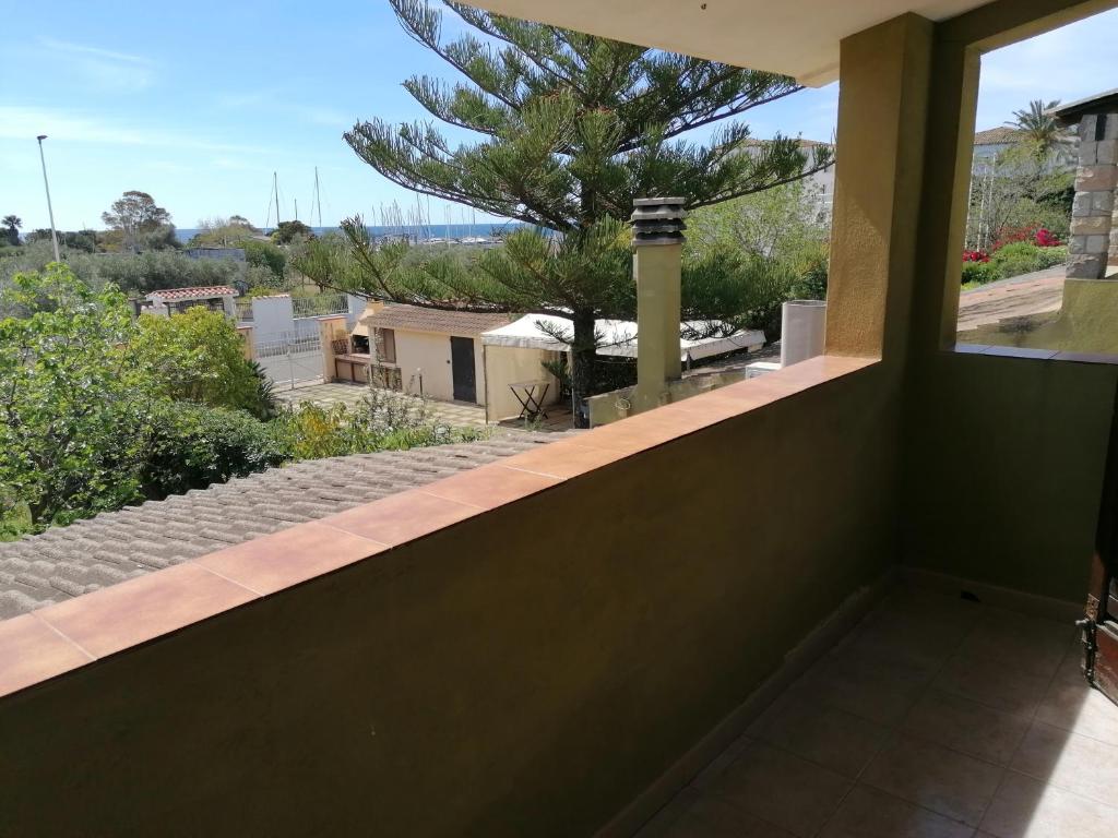 夸尔图-圣埃莱娜Mare fuori的从房子的阳台看到的景色