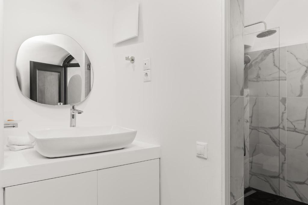 Mill Houses New Elegant Suites - 6