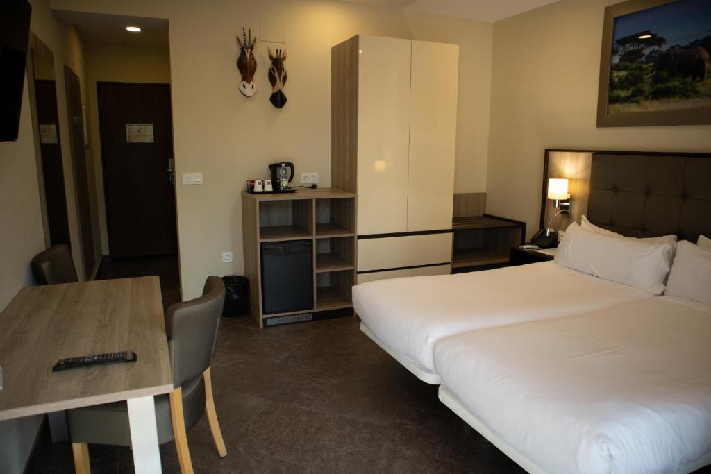 Hotel Admiral San Roque - Habitación Gemela Con Terraza