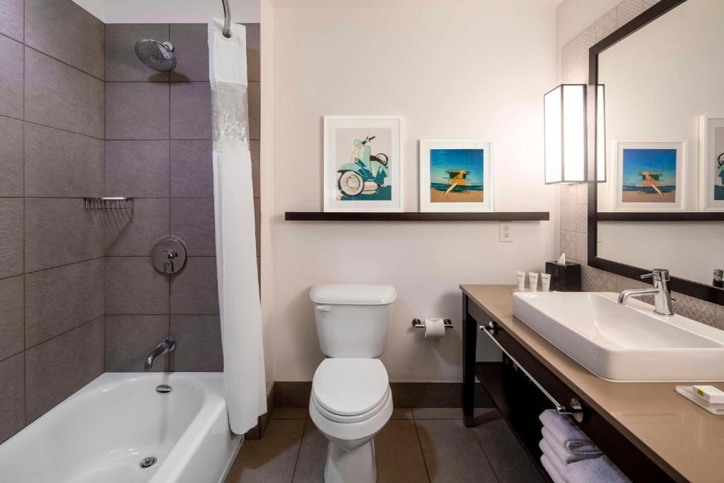 SunCoast Hotel Anaheim, Tapestry Collection by Hilton, Anaheim (updated ...